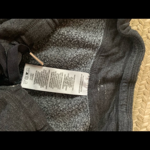 Calvin Klein joggers - Picture 3 of 3